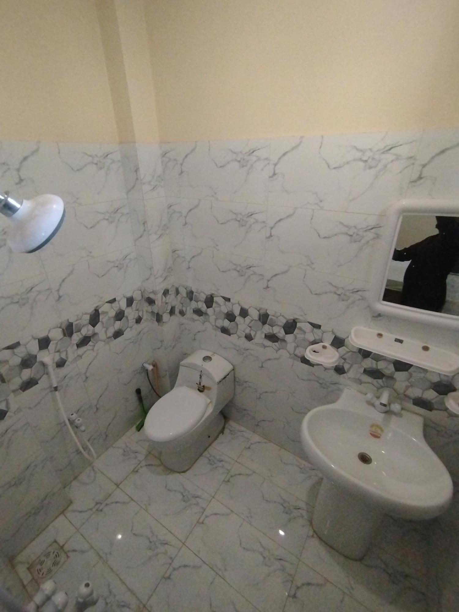 Hotel Crown Plaza, Near Karachi Airport, Darul Sehat Hospital, Dow, Agha Khan And Liaqat Hospital מראה חיצוני תמונה
