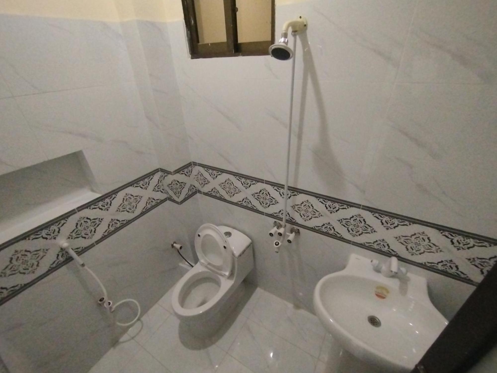 Hotel Crown Plaza, Near Karachi Airport, Darul Sehat Hospital, Dow, Agha Khan And Liaqat Hospital מראה חיצוני תמונה